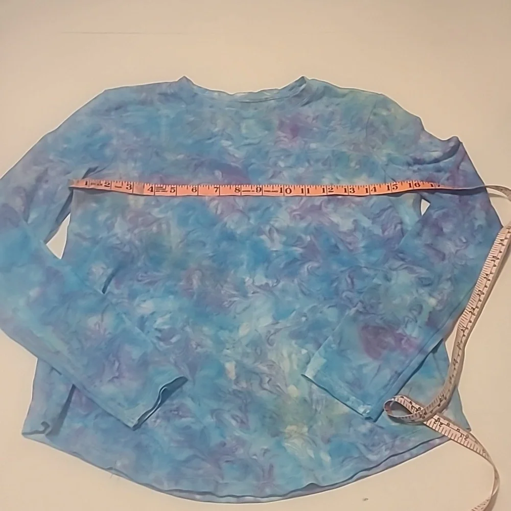 #50  Lululemon upcycled long sleeve tshirt t472.